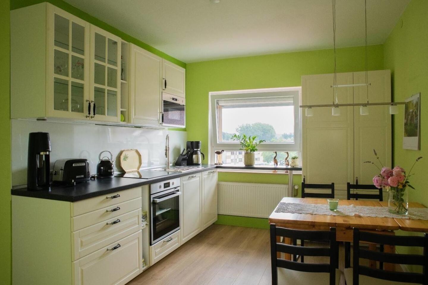 Farbenfrohe Ferienwohnung 데트몰트 외부 사진